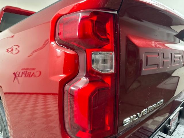 2025 Chevrolet Silverado 1500 RST photo 17