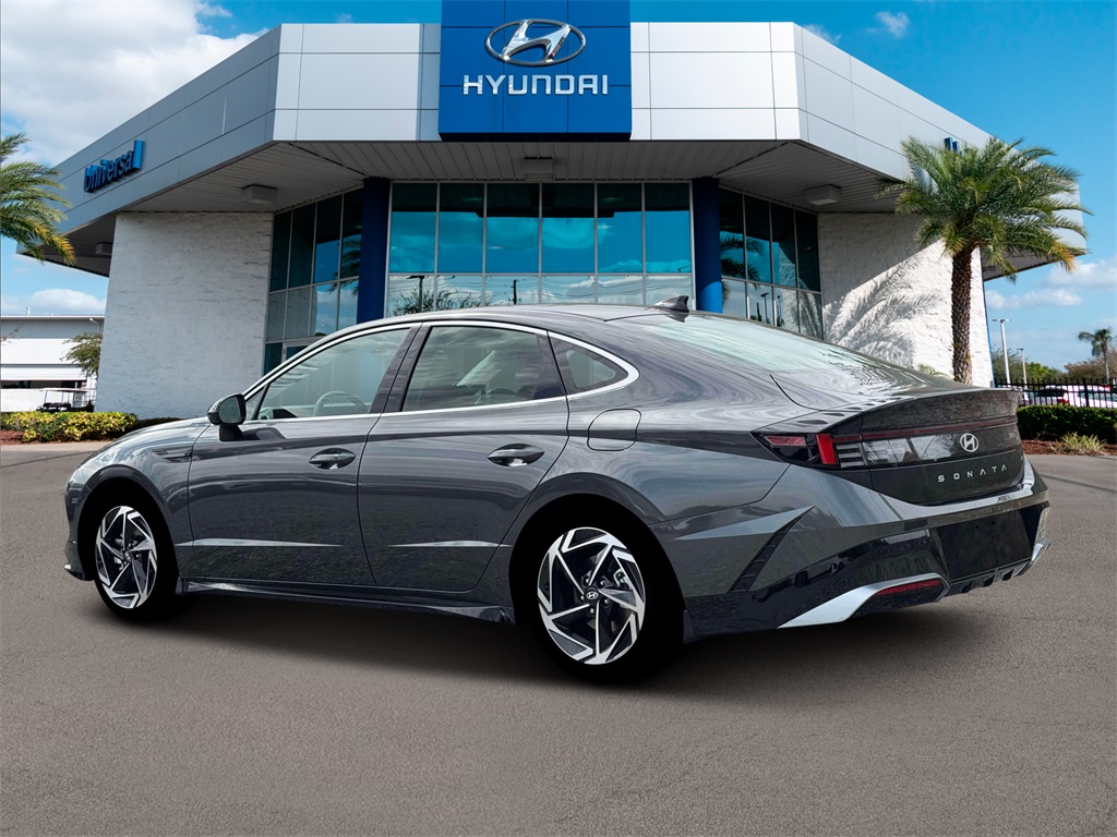2026 Hyundai Sonata SEL Sport photo 4