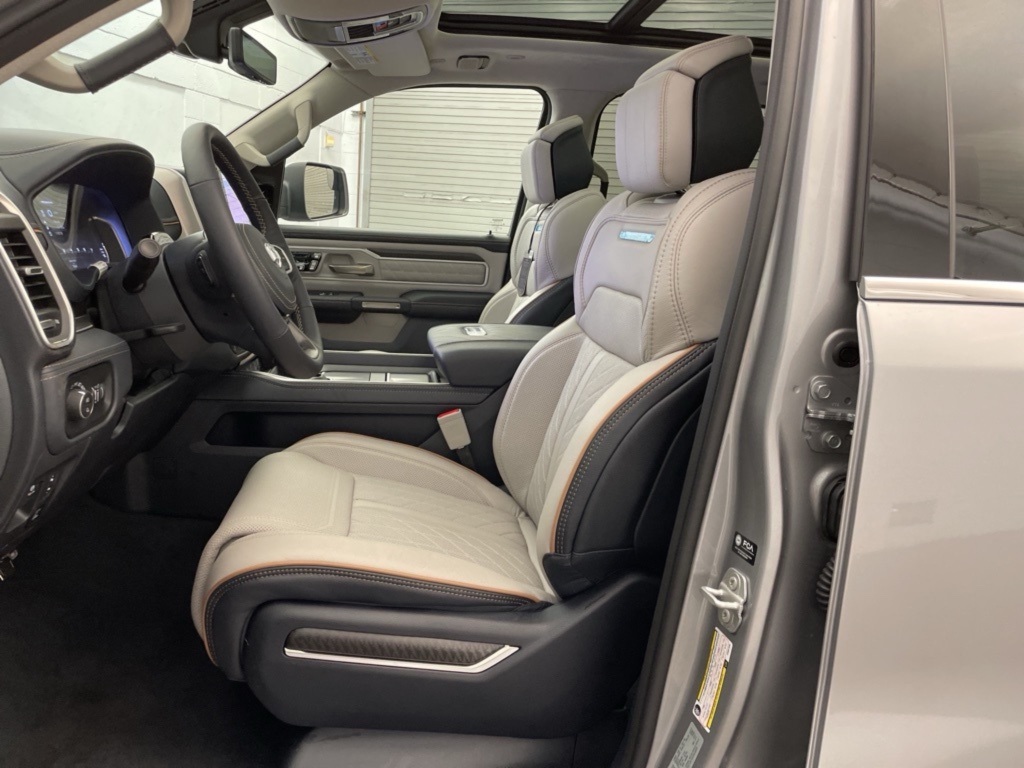 2025 Ram 1500 photo 20
