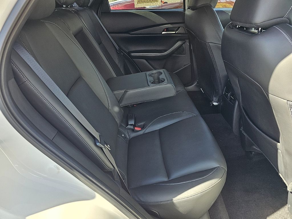 2025 Mazda CX-30 2.5 S Preferred photo 16