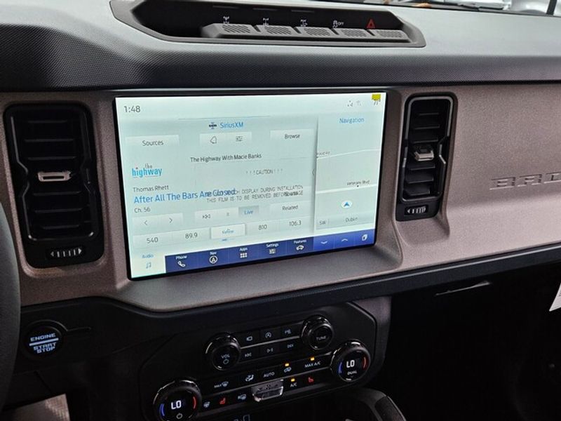 2024 Ford Bronco Outer Banks photo 17