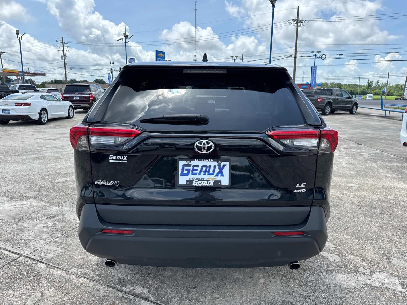 2024 Toyota RAV4 LE photo 11