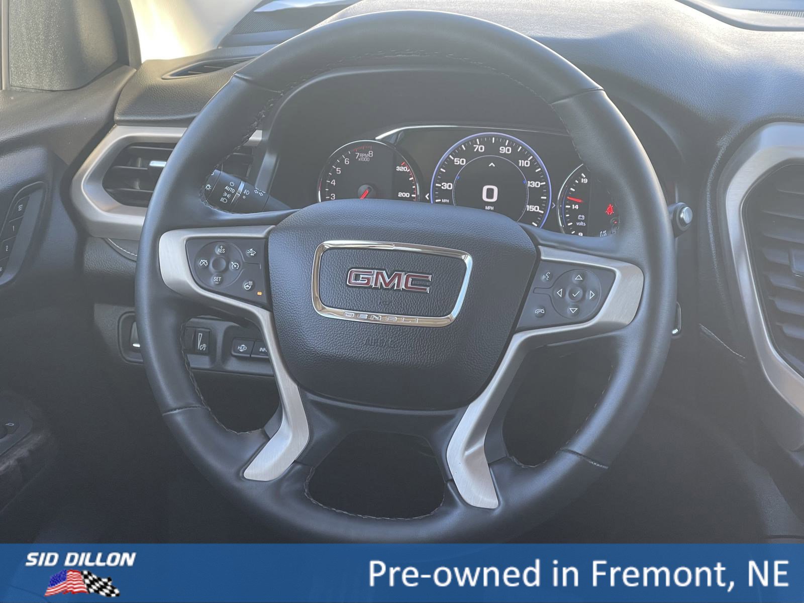 2023 Gmc Acadia Denali photo 3