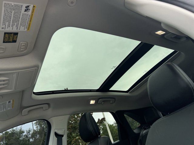 2021 Ford Escape Titanium photo 12