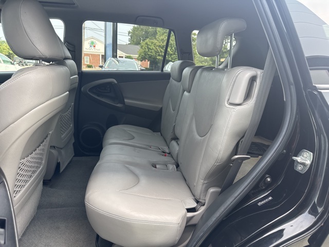 2011 Toyota RAV4 Limited photo 11