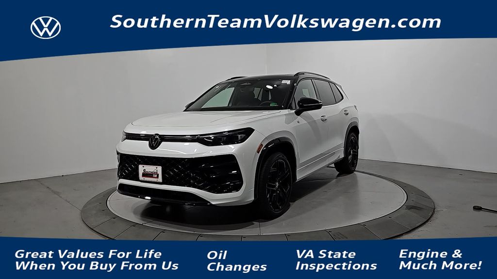 2026 Volkswagen Tiguan SE R-LINE BLACK's photo