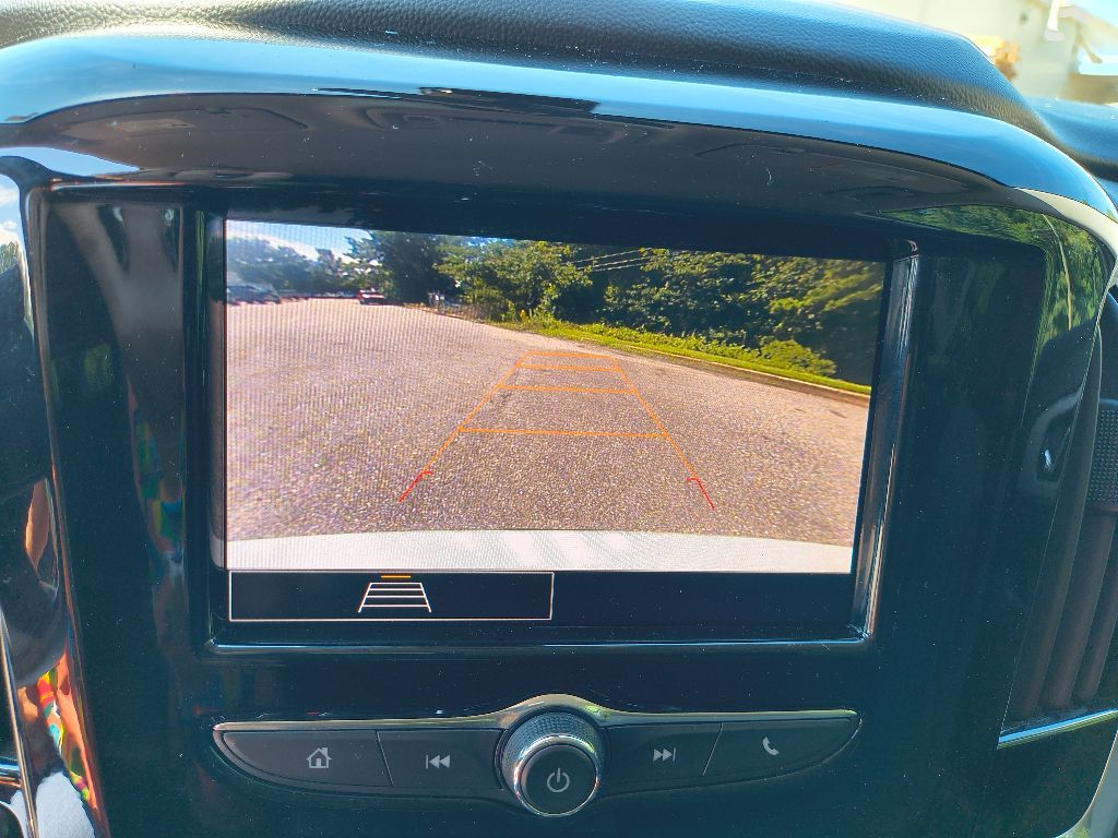 2021 Chevrolet Traverse LS photo 21