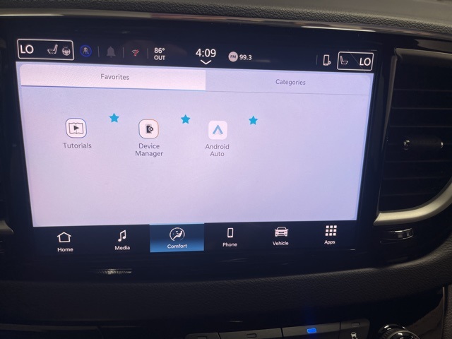 2025 Chrysler Voyager LX photo 16