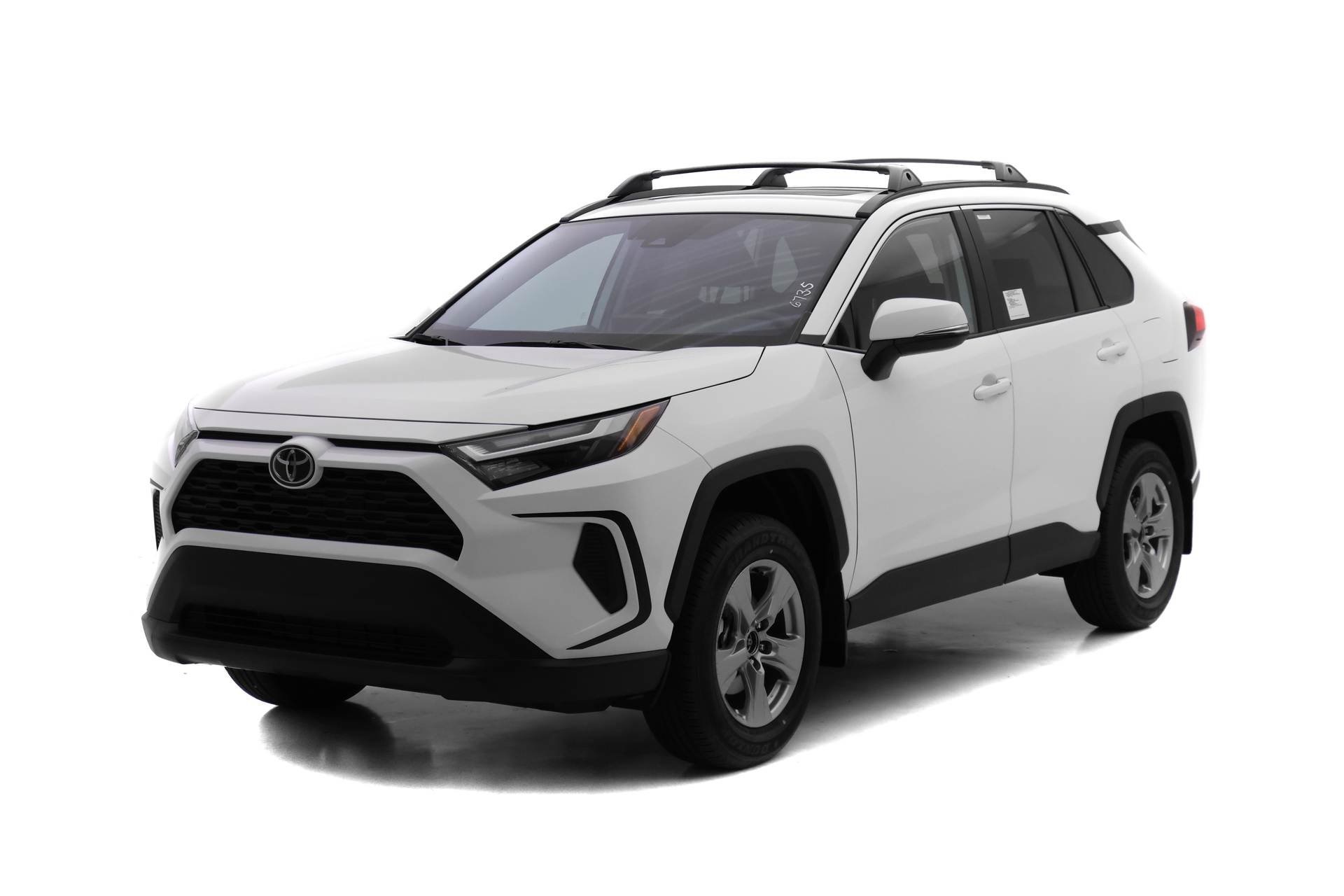 2025 Toyota RAV4 XLE's photo