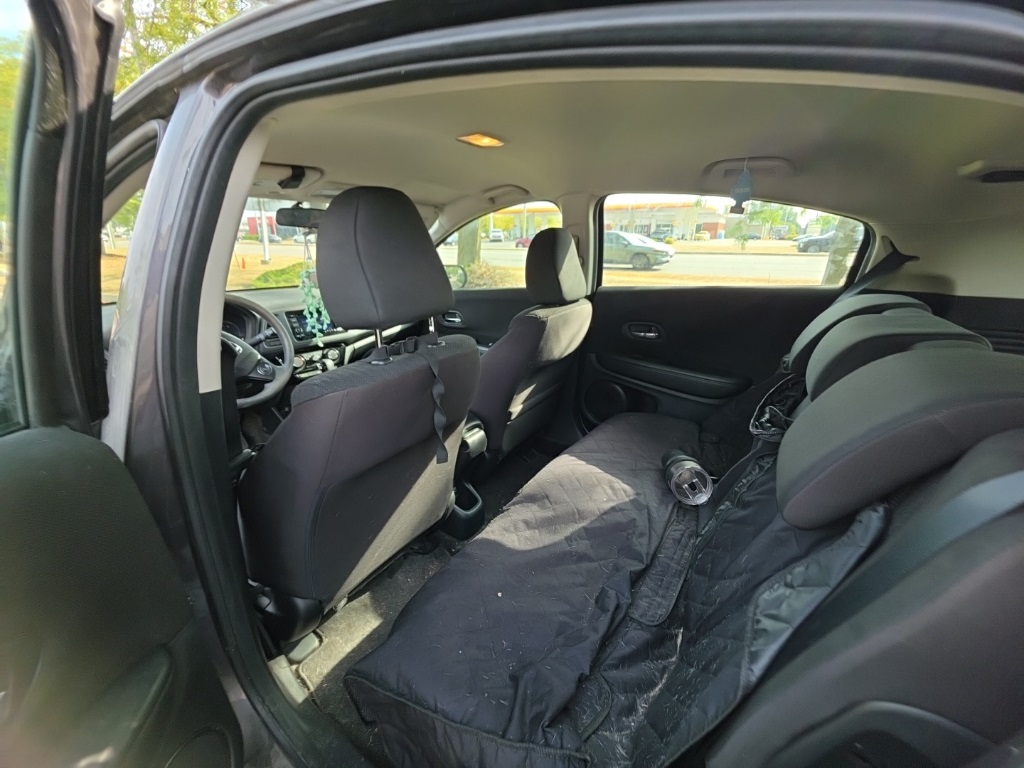 2016 Honda HR-V LX photo 17