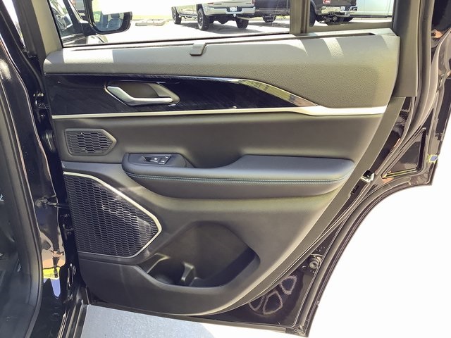 2023 Jeep Grand Cherokee Trailhawk 4xe photo 37