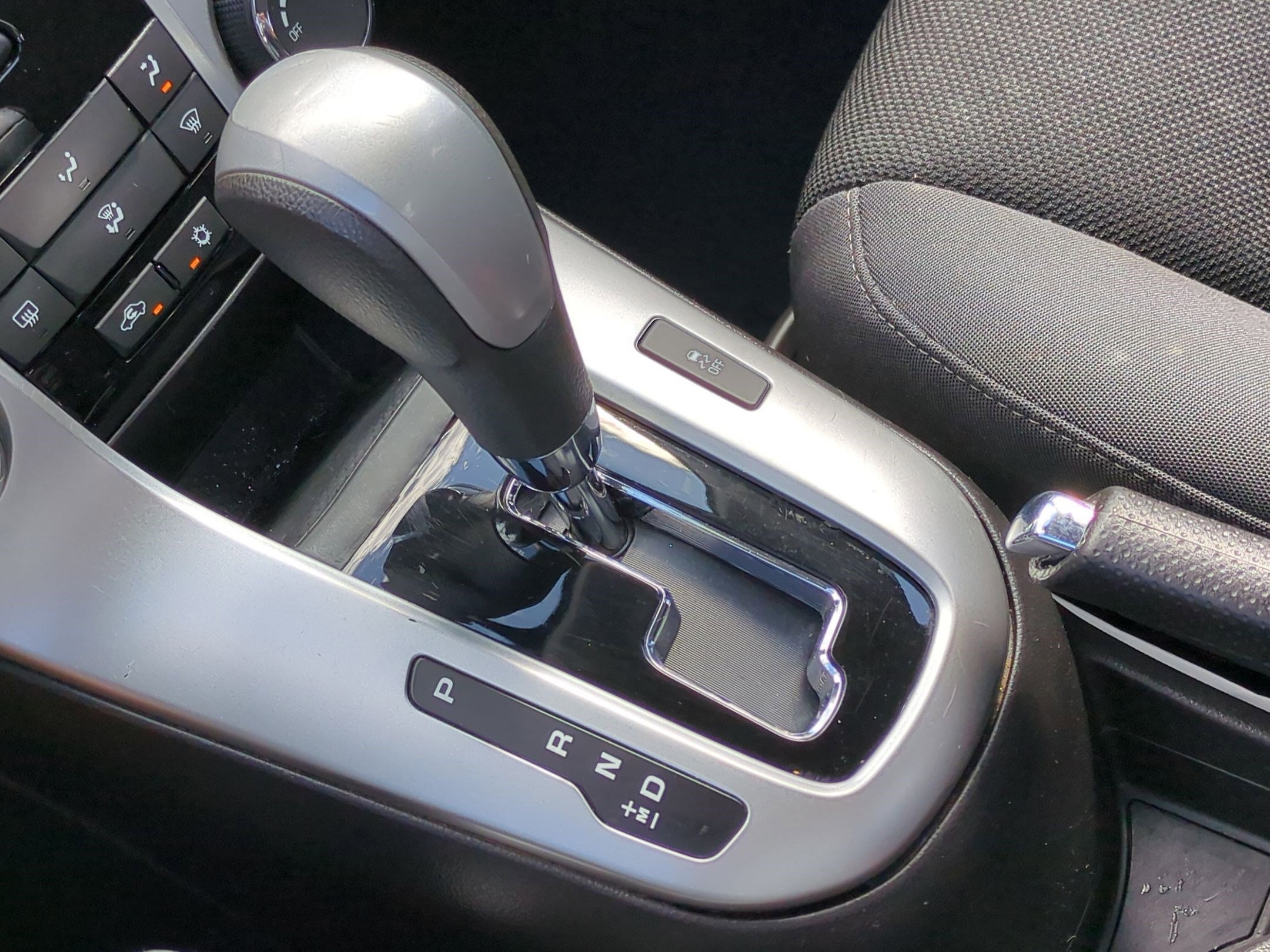 2016 Chevrolet Cruze LT photo 19