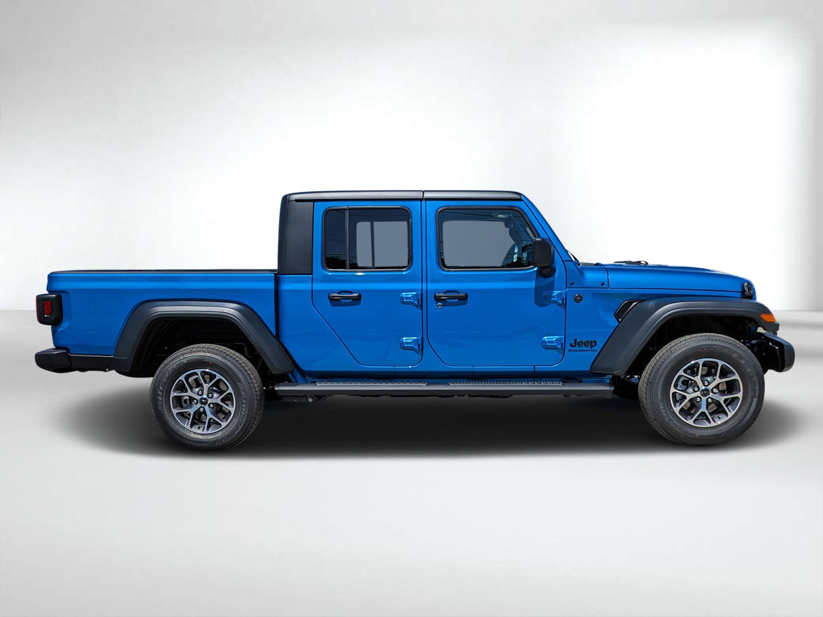 2025 Jeep Gladiator Sport S photo 3
