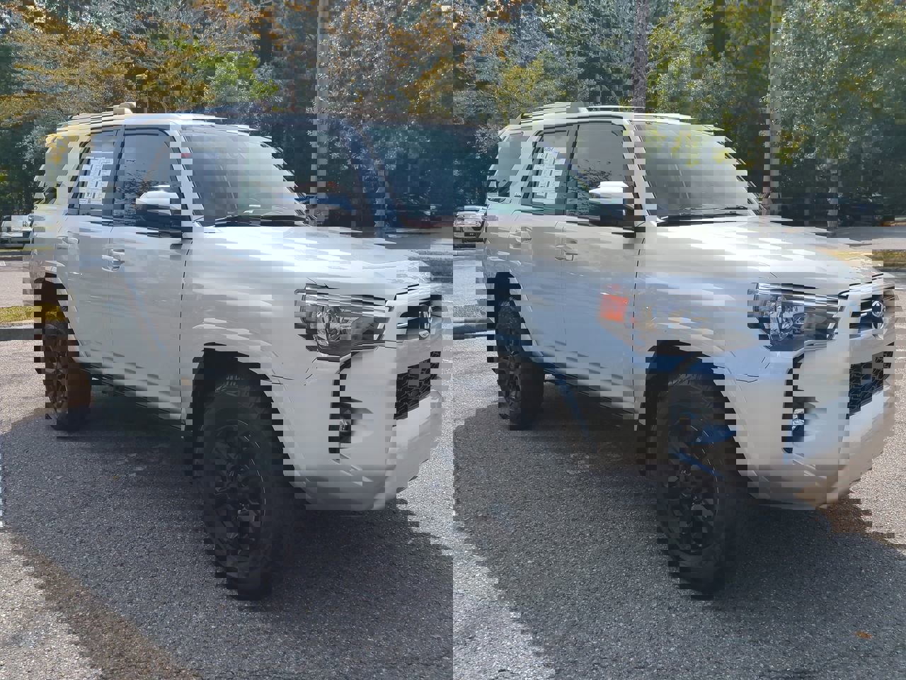 2024 Toyota 4Runner SR5 photo 2