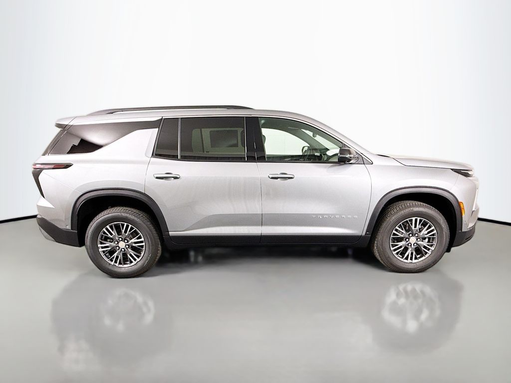 2026 Chevrolet Traverse 1LT photo 8
