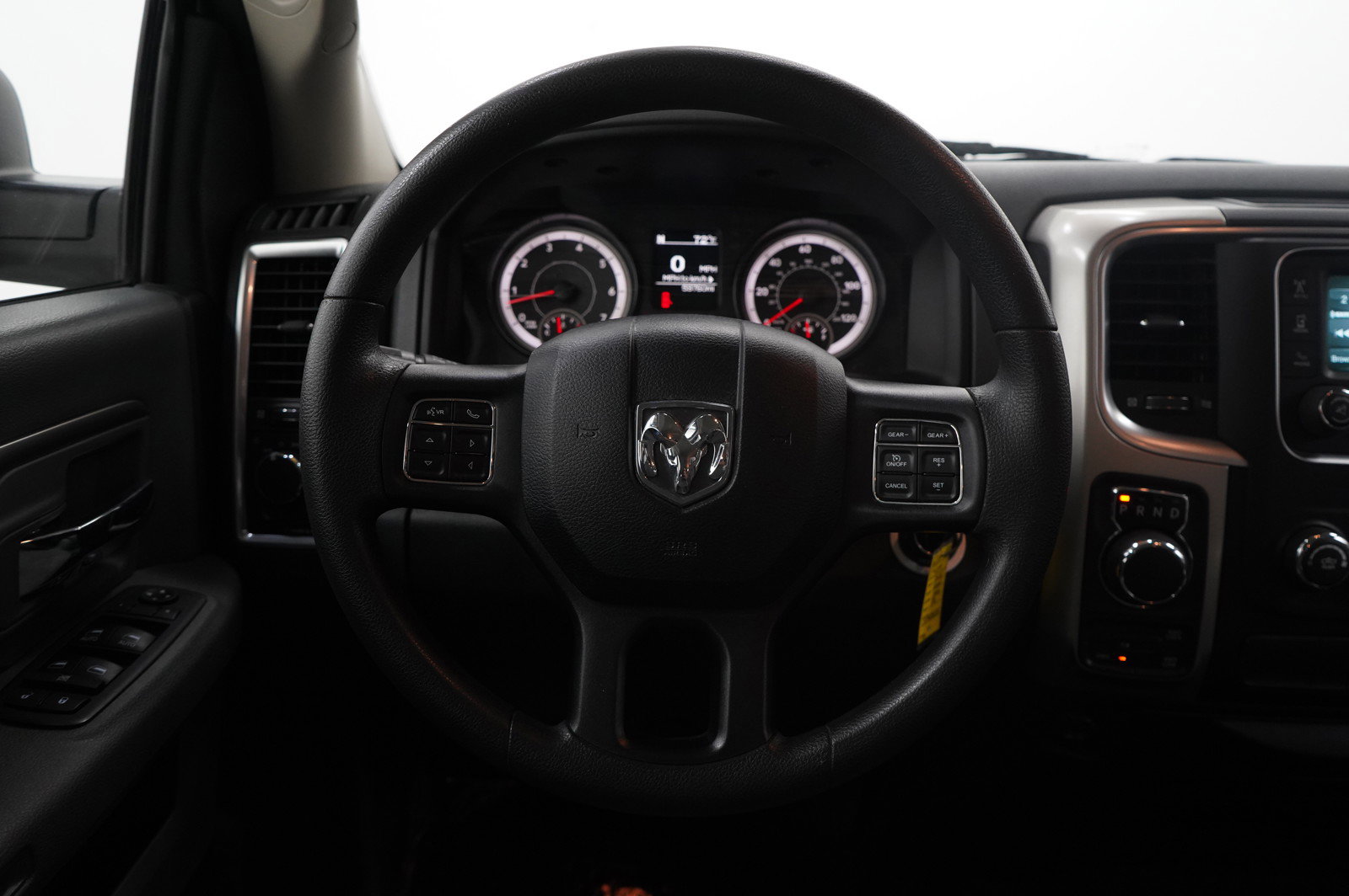 2018 Ram 1500 SLT photo 13