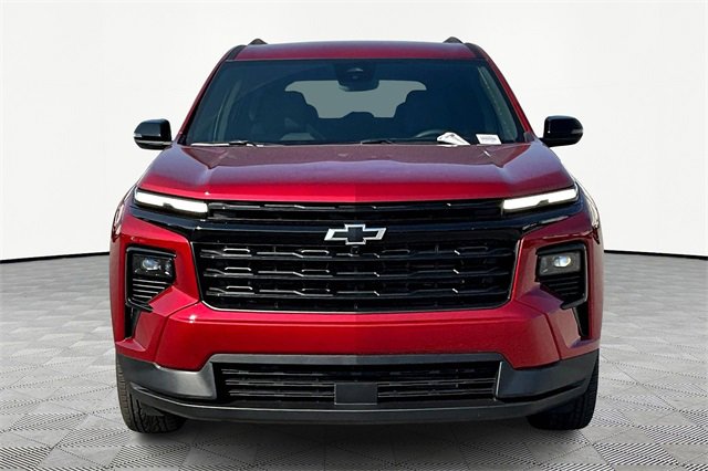 2025 Chevrolet Traverse photo 2