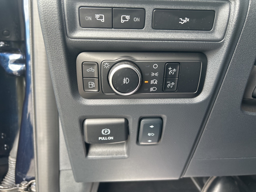 2024 Ford F-150 Lariat photo 16