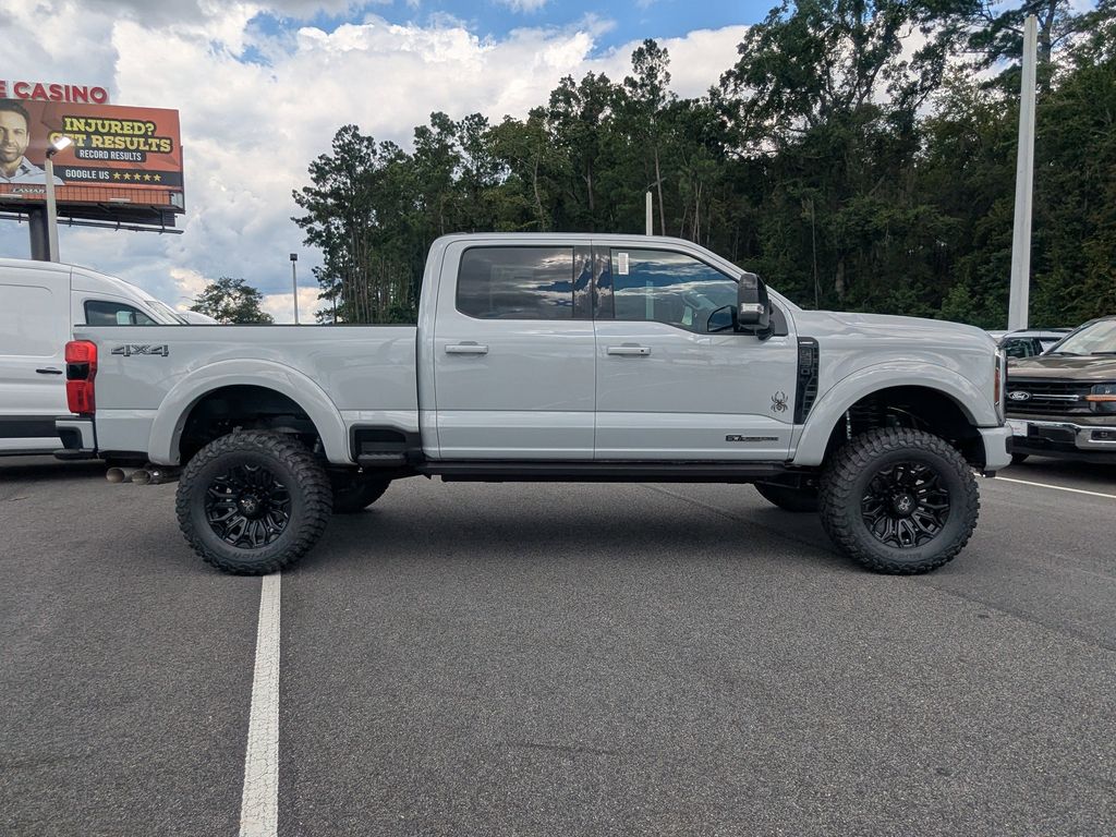 2025 Ford F-250 photo 2