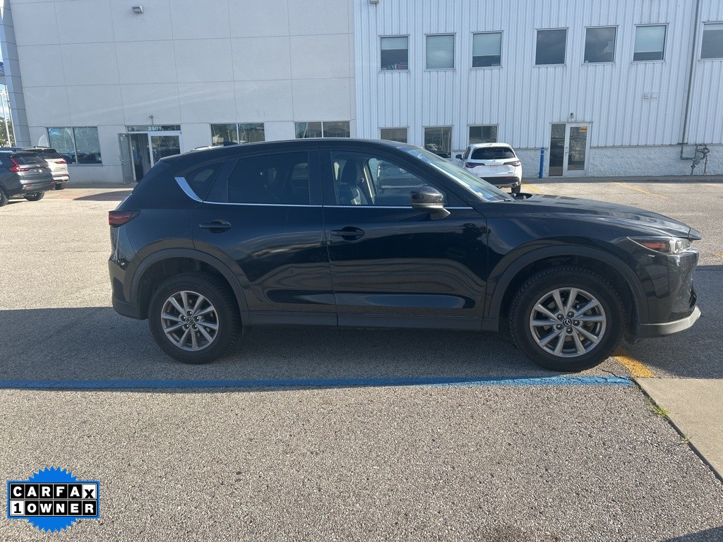 2022 Mazda CX-5 2.5 S Preferred photo 2