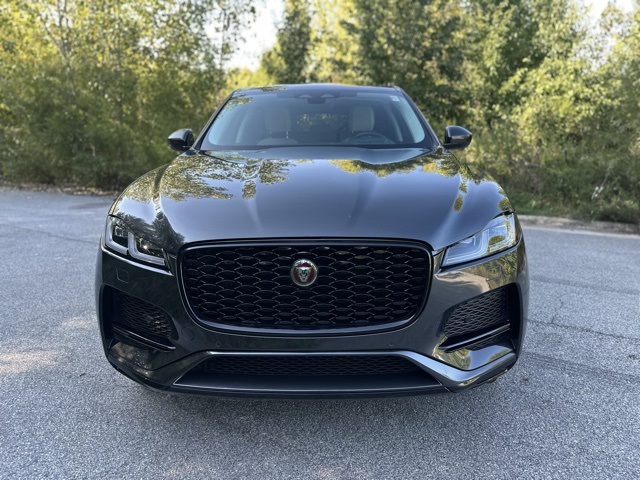 2022 Jaguar F-PACE P250 S photo 2