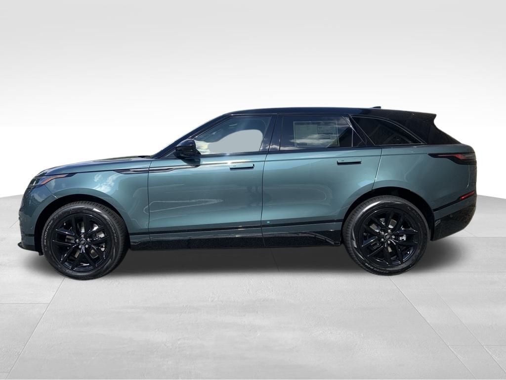 2026 Land Rover Range Rover Velar SE photo 5
