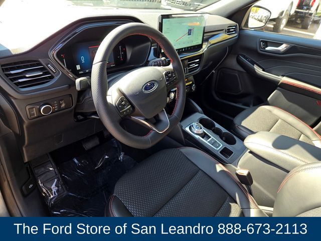 2025 Ford Escape ST-Line photo 3