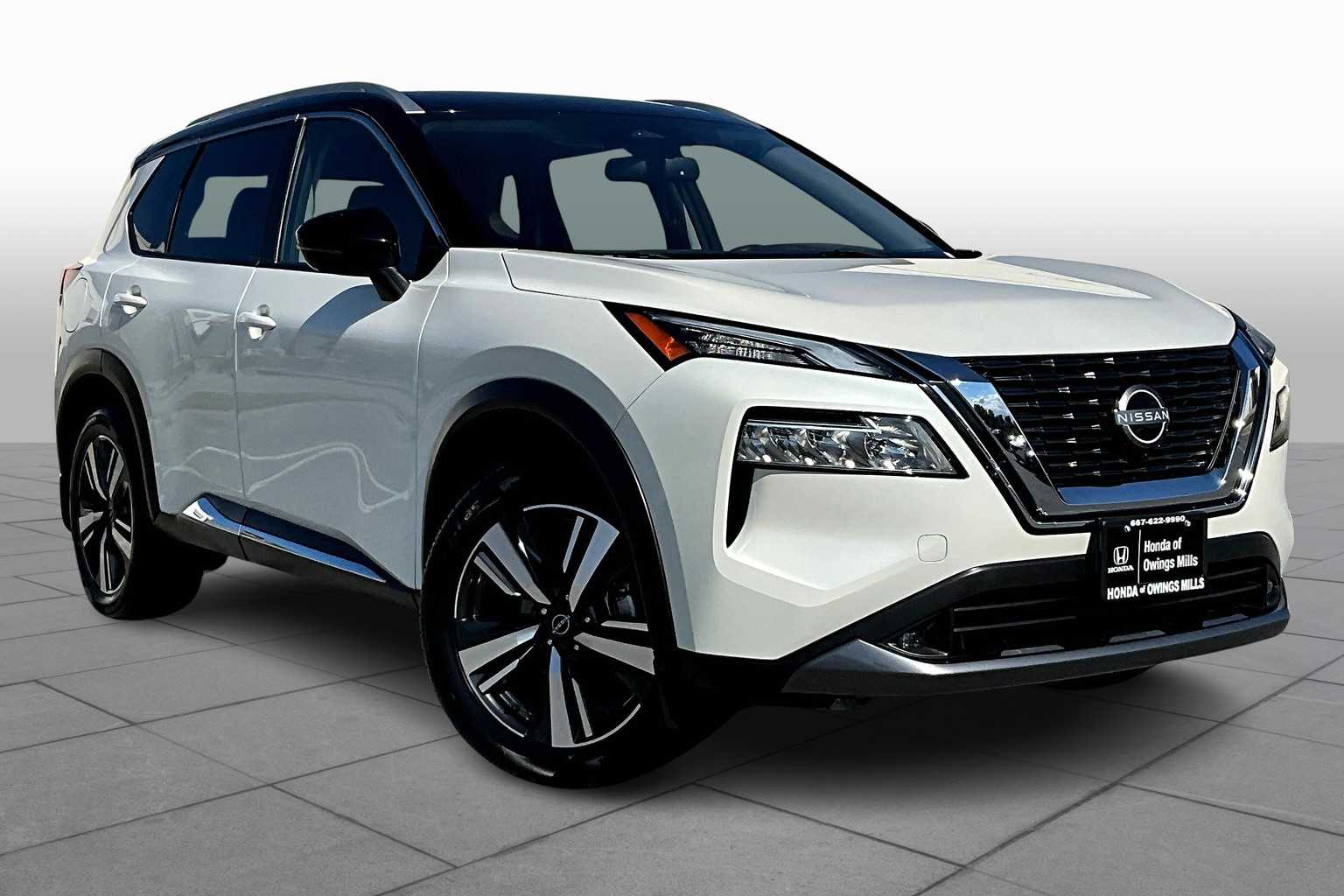 2022 Nissan Rogue SL photo 2