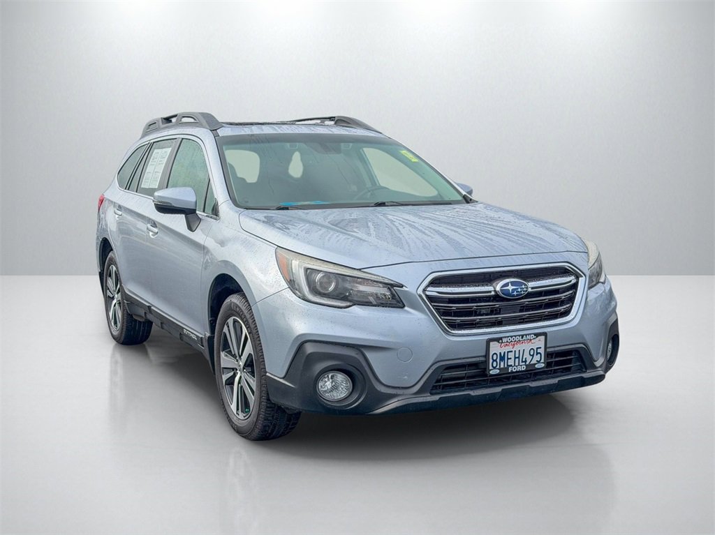 2019 Subaru Outback Limited's photo