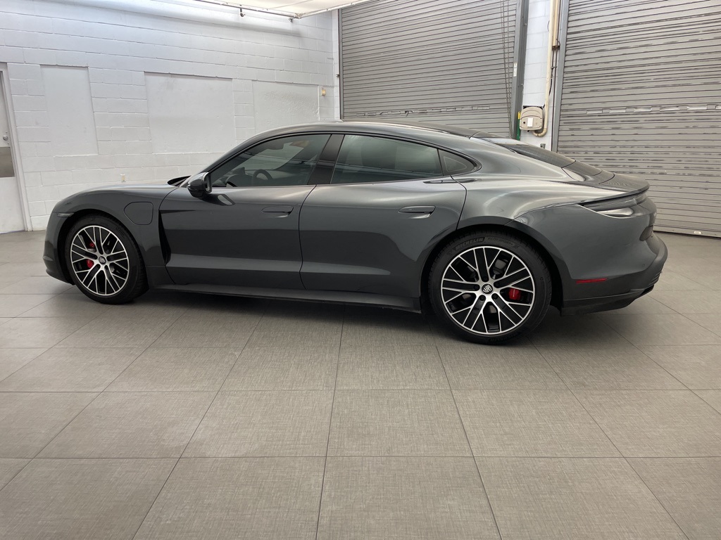2024 Porsche Taycan 4S photo 6