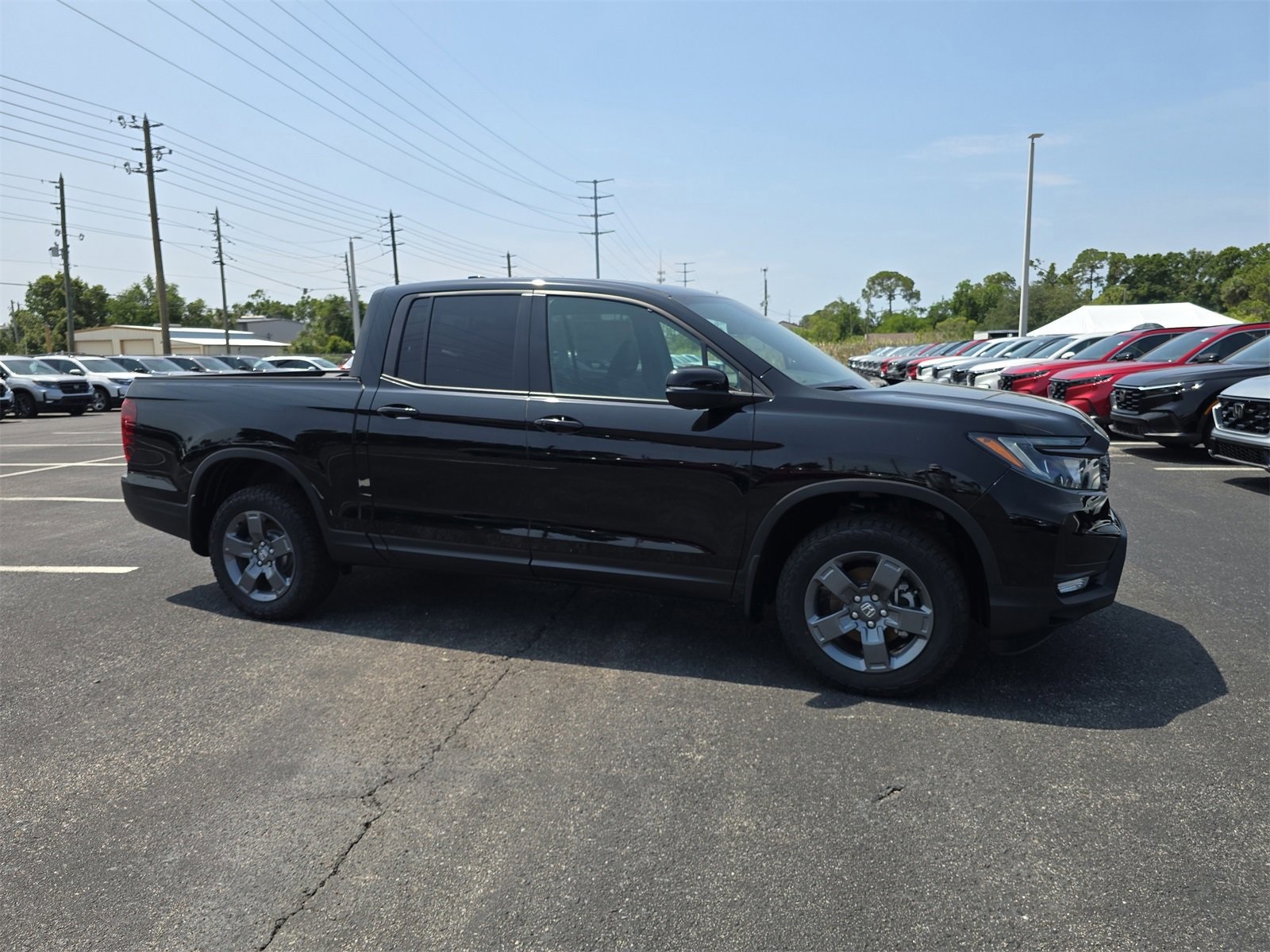 2025 Honda Ridgeline TrailSport photo 2
