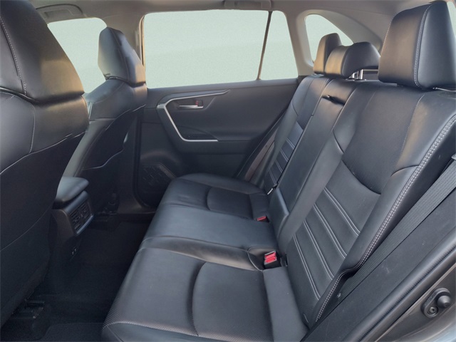 2019 Toyota RAV4 Limited photo 27