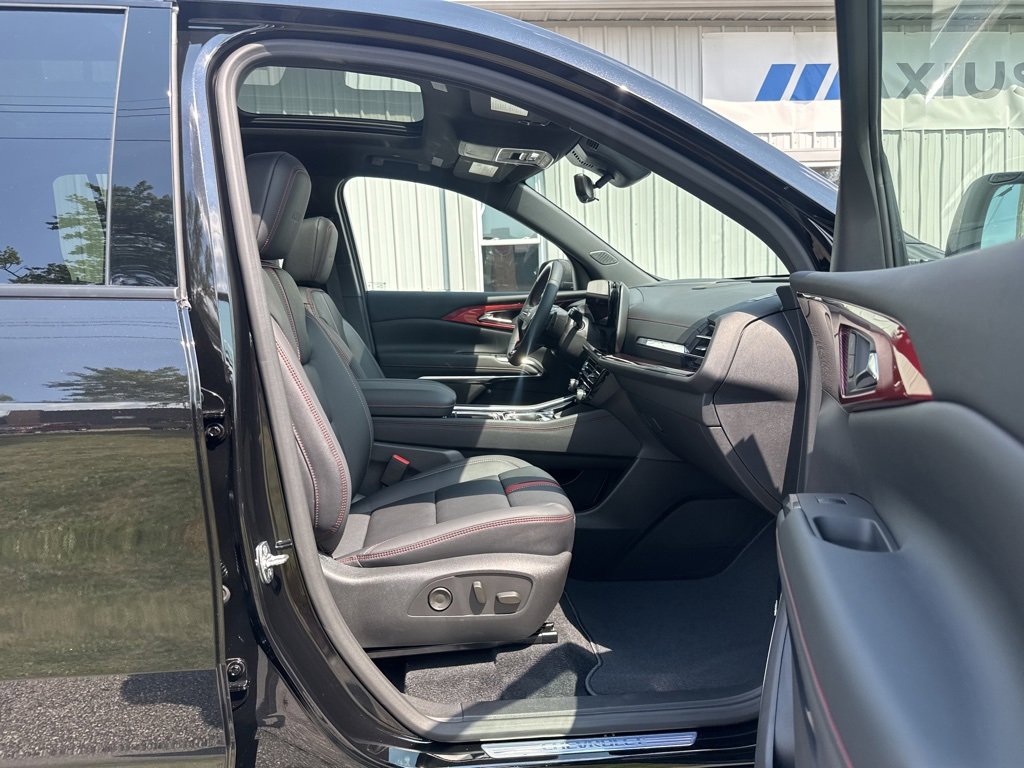 2026 Chevrolet Traverse RS photo 21