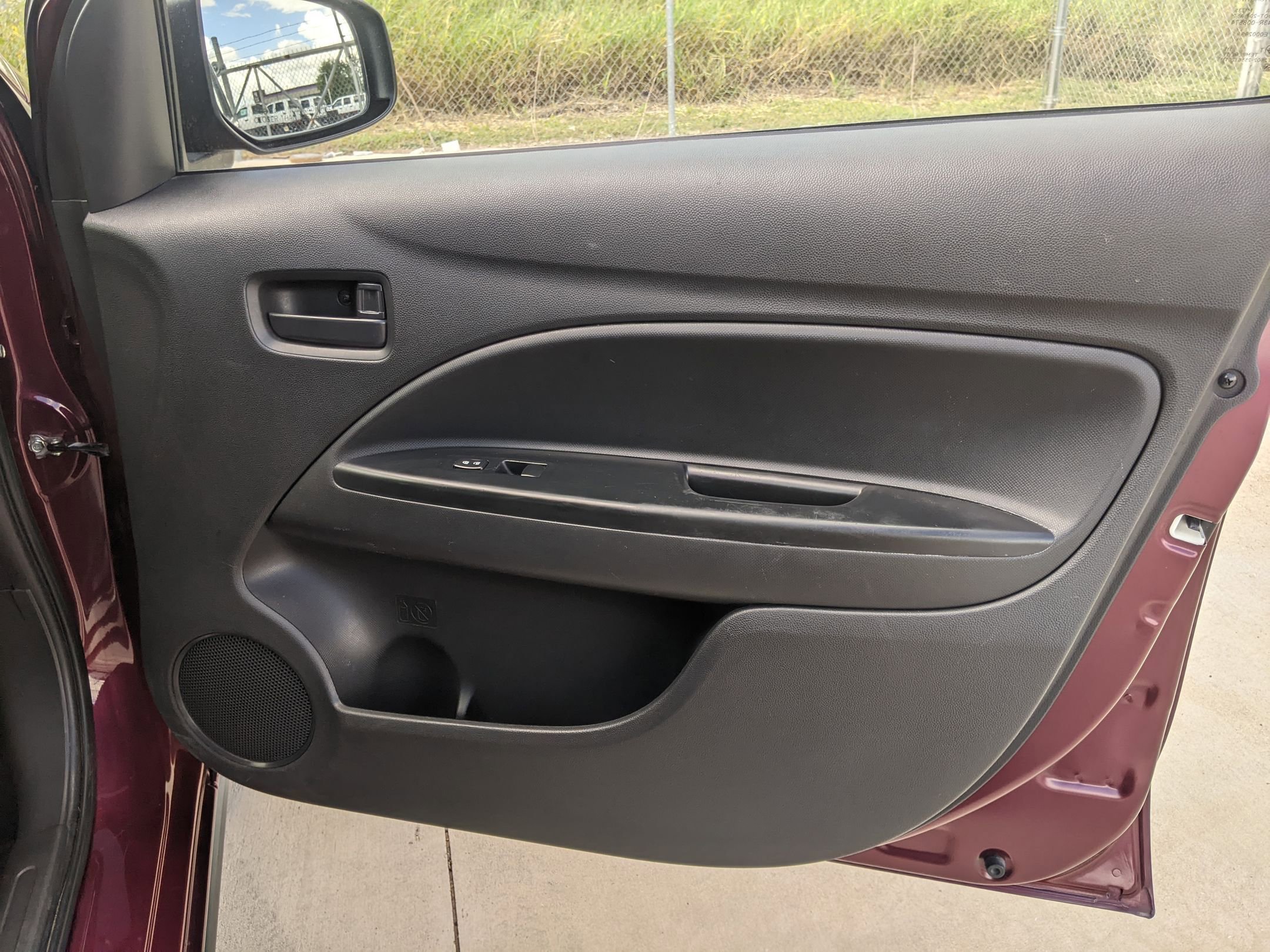 2021 Mitsubishi Mirage ES photo 24