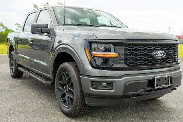 2025 Ford F-150 STX photo 3