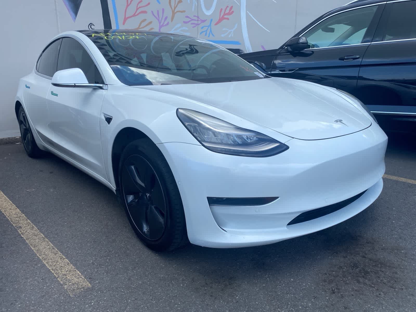 2020 Tesla Model 3 Standard Range Plus photo 3