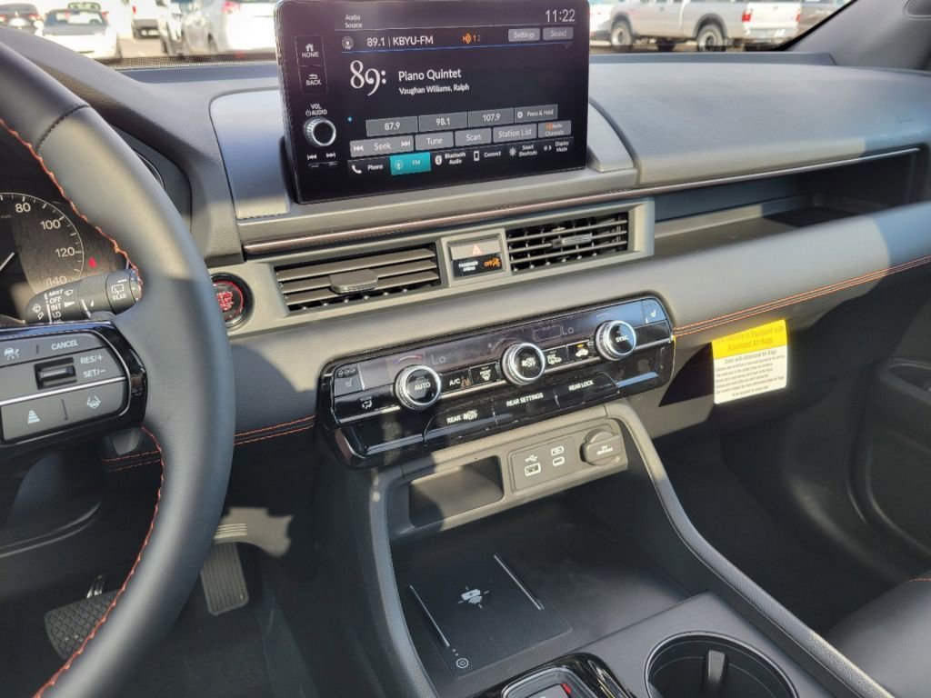 2025 Honda Pilot TrailSport photo 29
