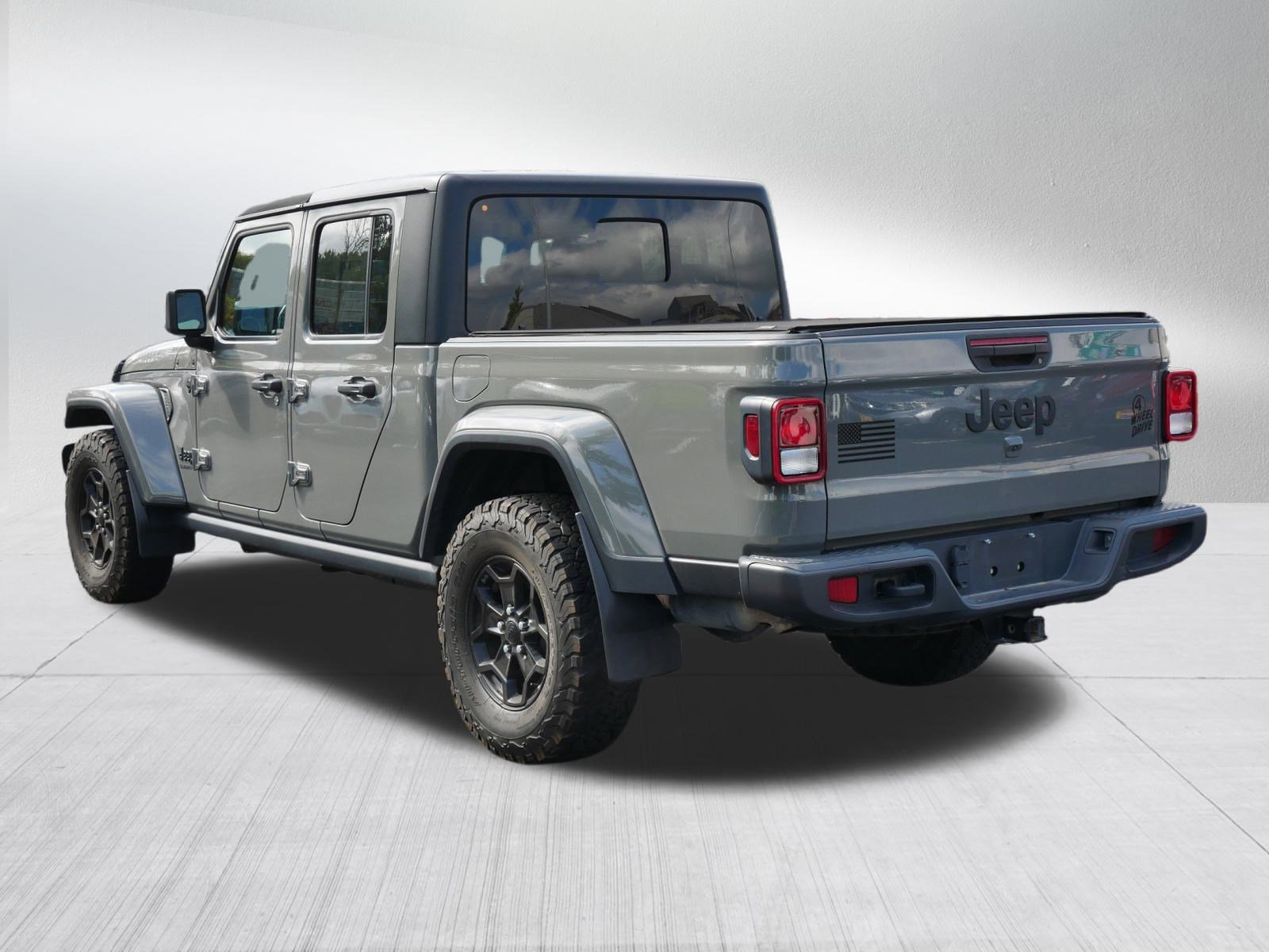 2021 Jeep Gladiator Willys photo 5
