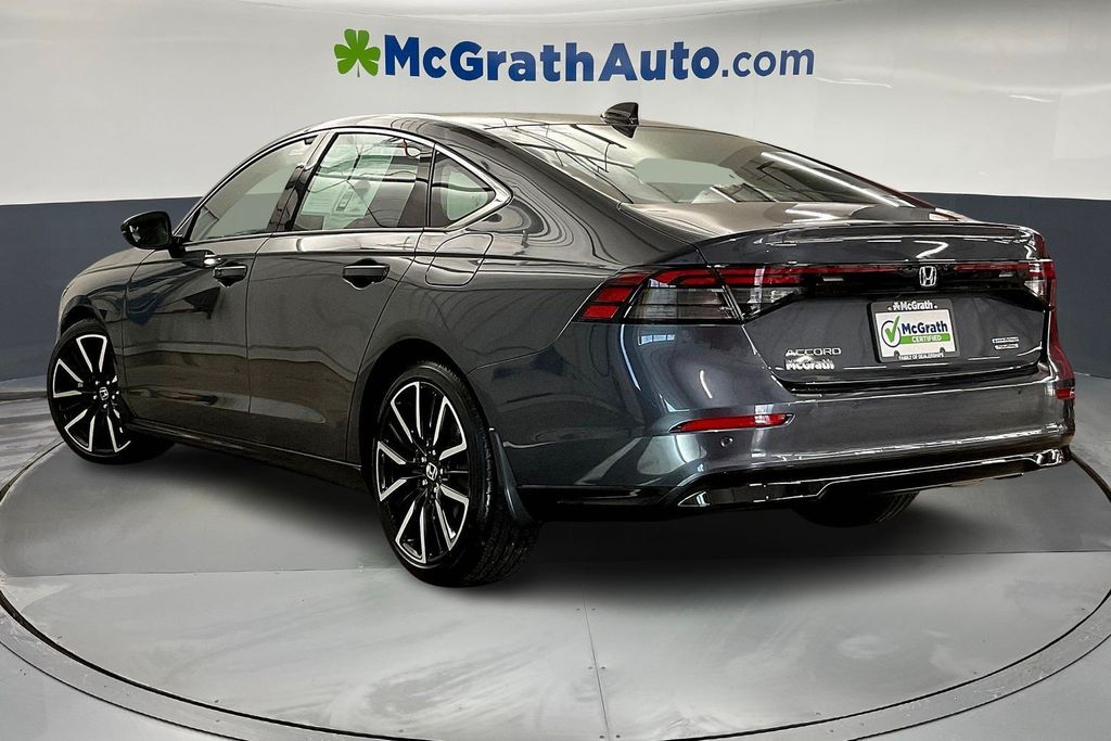 2025 Honda Accord Hybrid Touring photo 3