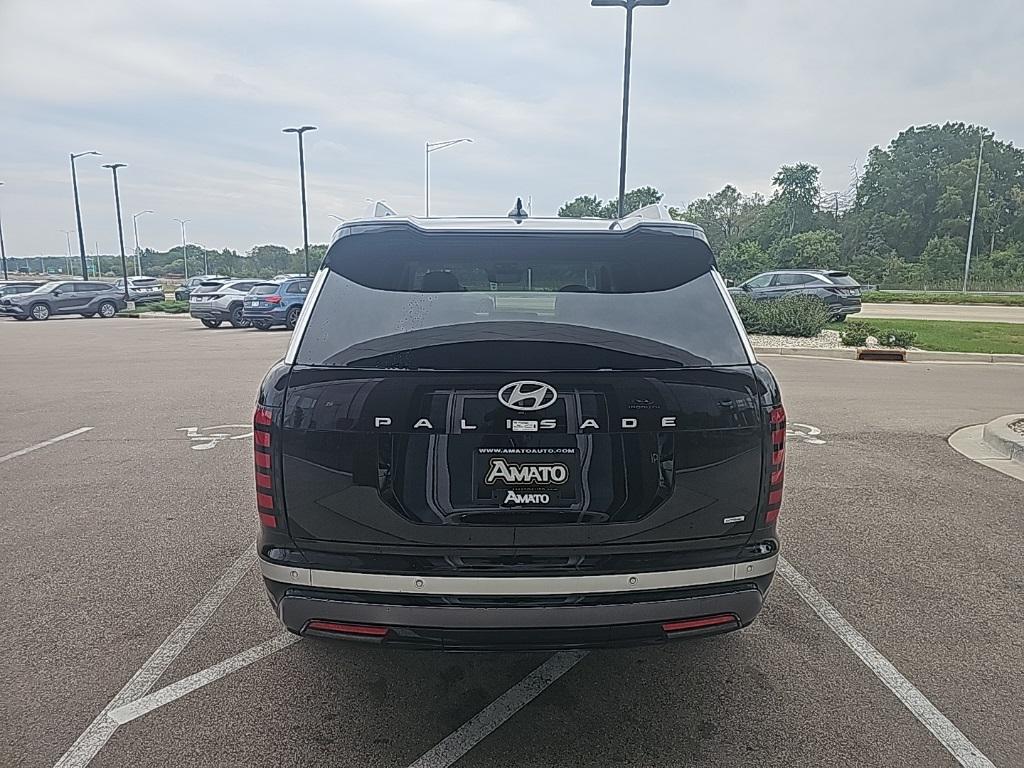 2026 Hyundai Palisade Limited photo 4