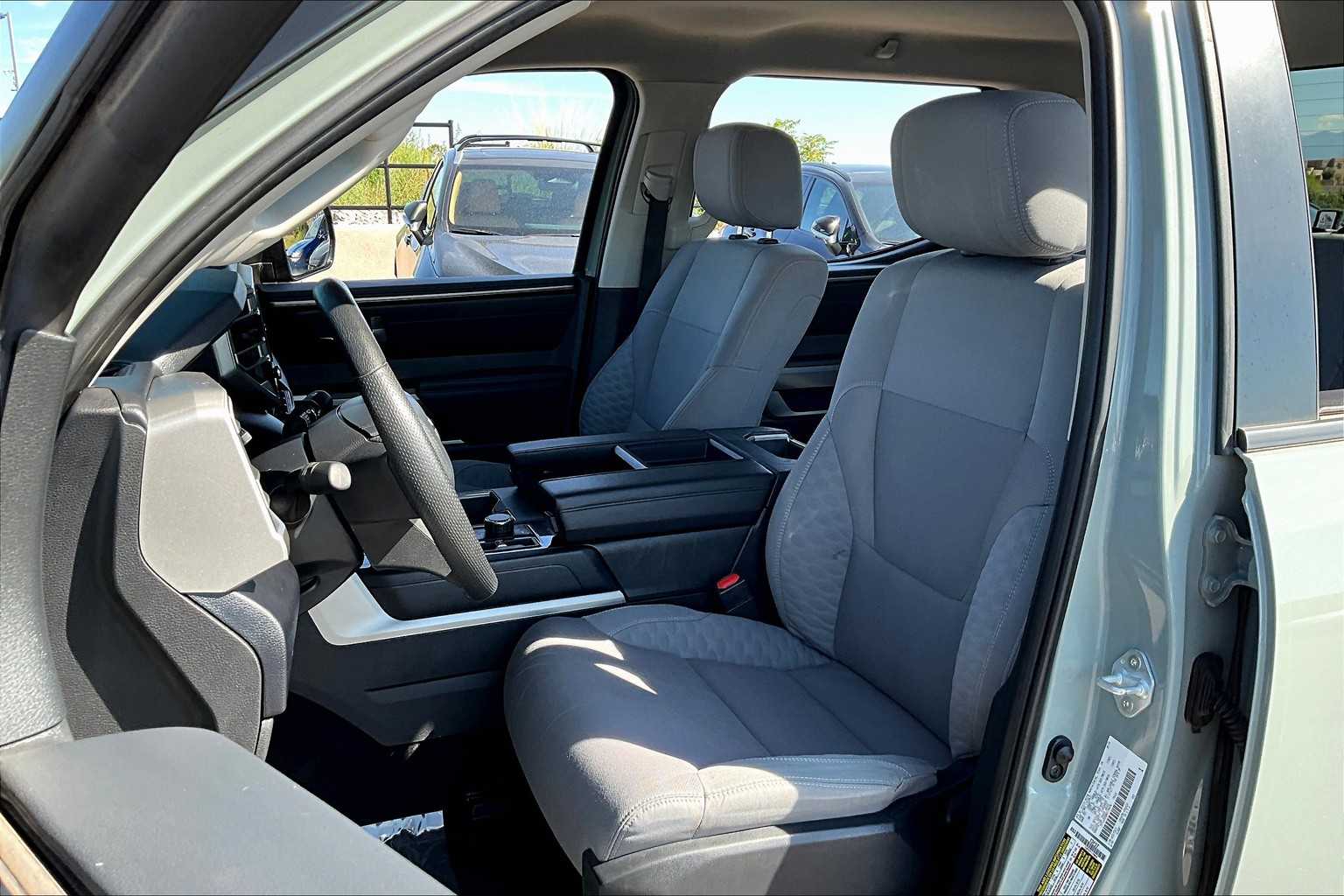 2024 Toyota Tundra CrewMax SR5 photo 7
