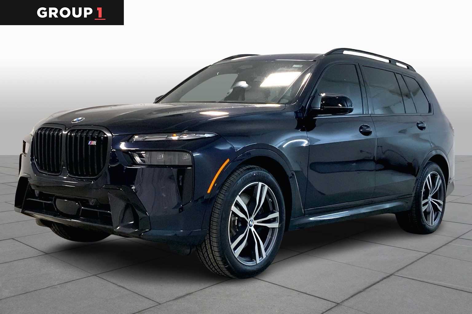 2026 BMW X7 M60i AWD