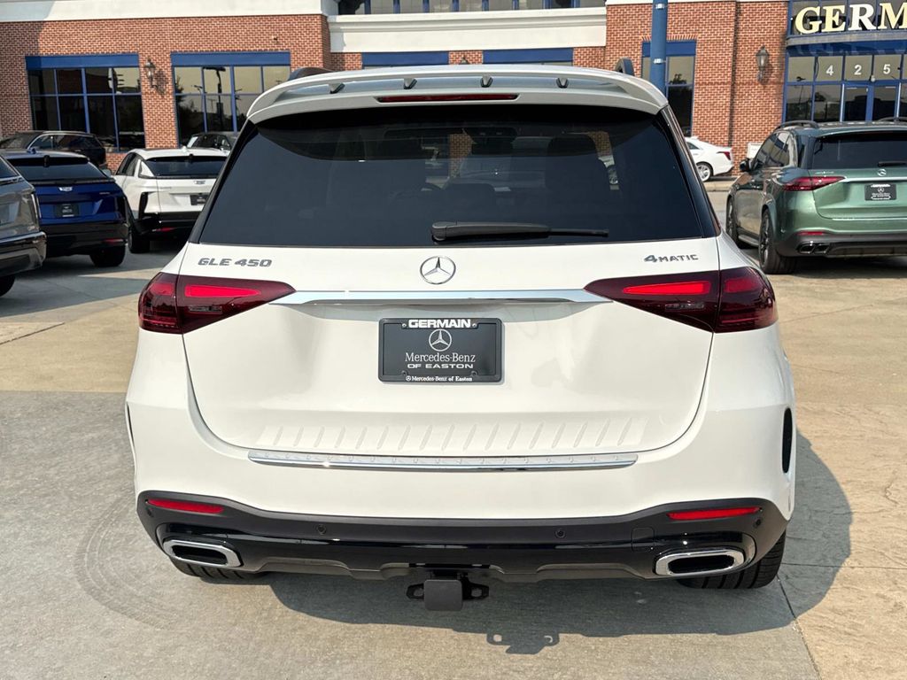 2026 Mercedes Benz GLE 450 4MATIC photo 3