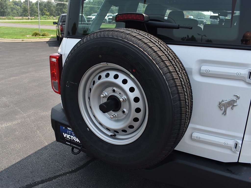 2025 Ford Bronco Base photo 20