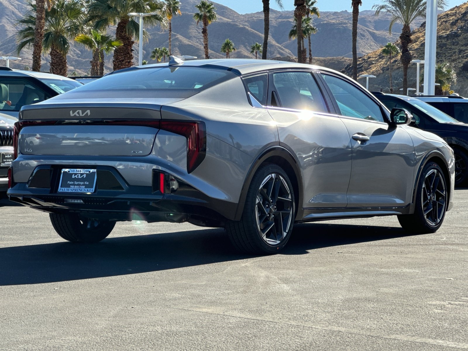 2025 Kia K4 GT-Line photo 3