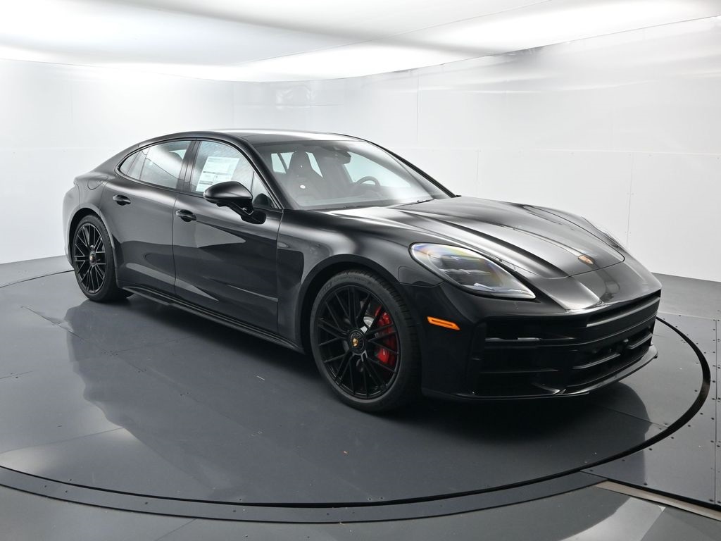 2026 Porsche Panamera GTS photo 15