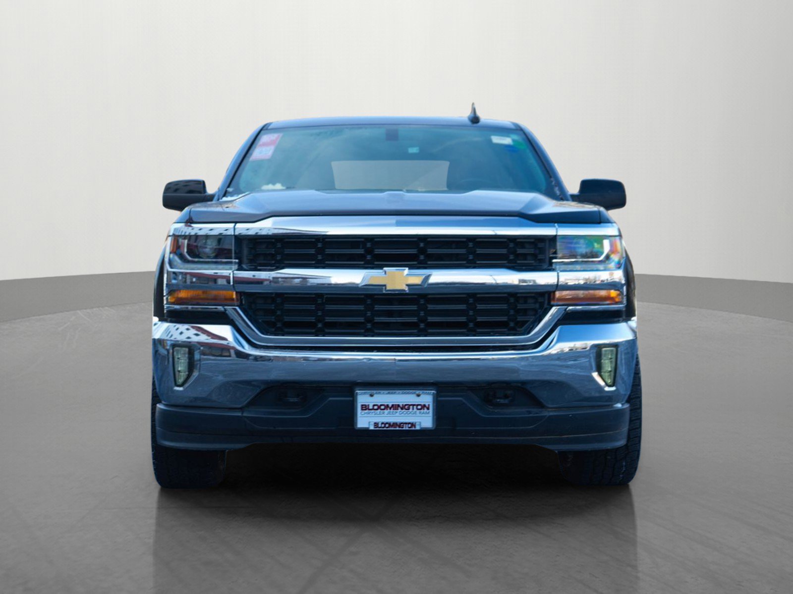 Used 2017 Chevrolet Silverado 1500 LT with VIN 3GCUKREC0HG345250 for sale in Minneapolis, Minnesota