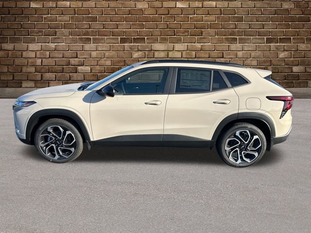 2026 Chevrolet Trax photo 2