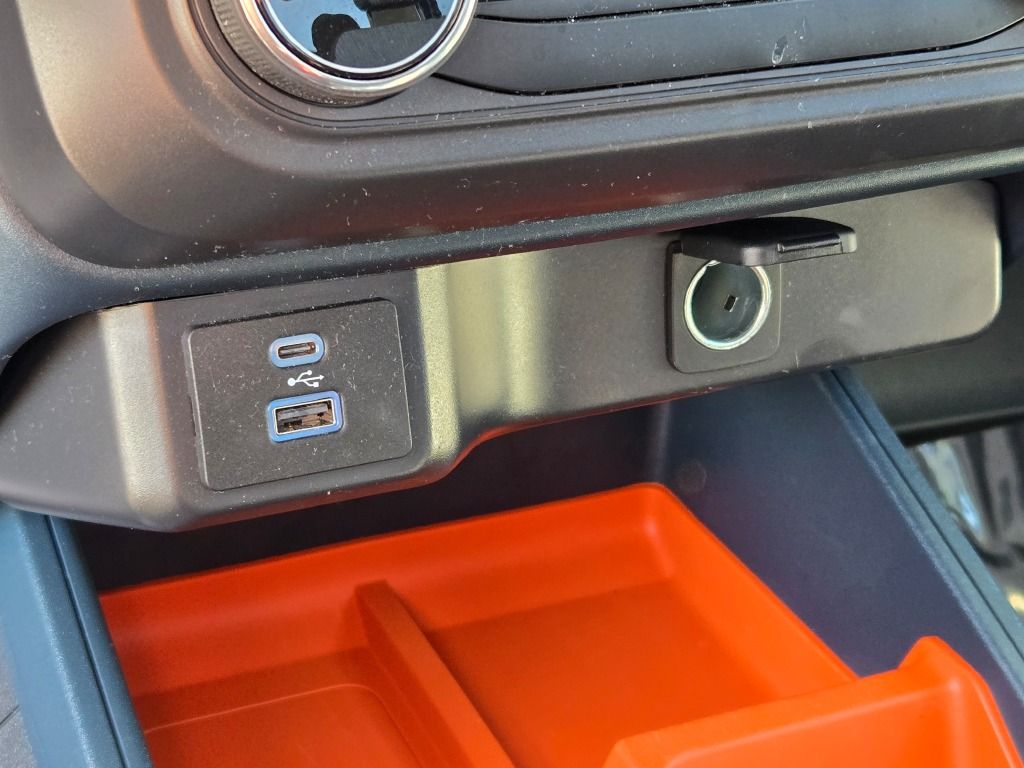 2023 Ford Maverick XLT photo 26