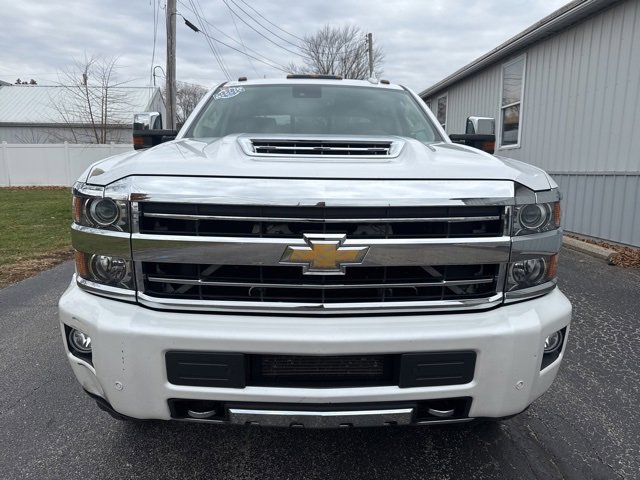 2018 Chevrolet Silverado 2500HD High Country photo 2